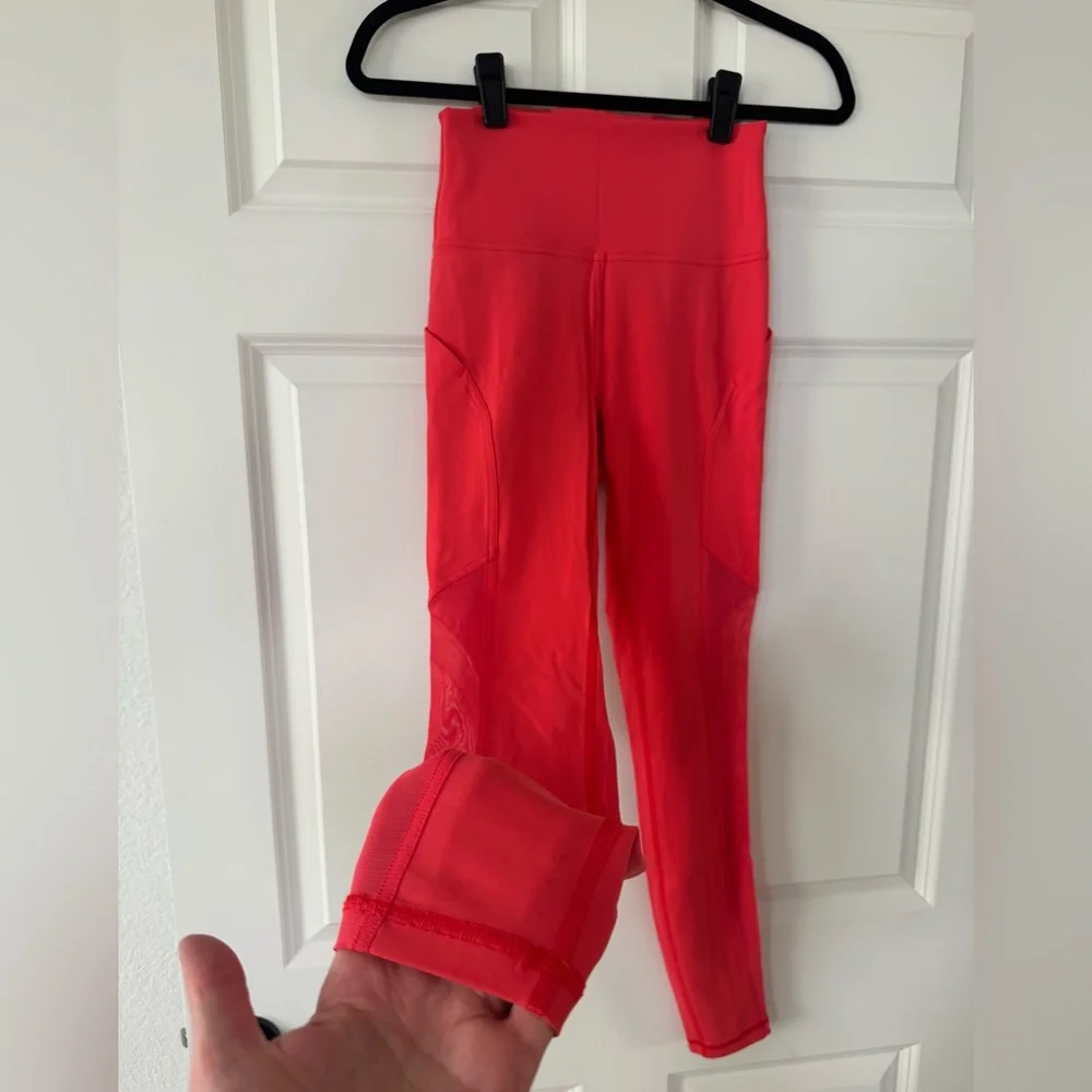 Lululemon Mastered Motion High-Rise Tight 28” Thermal Red - Picture 2 of 16